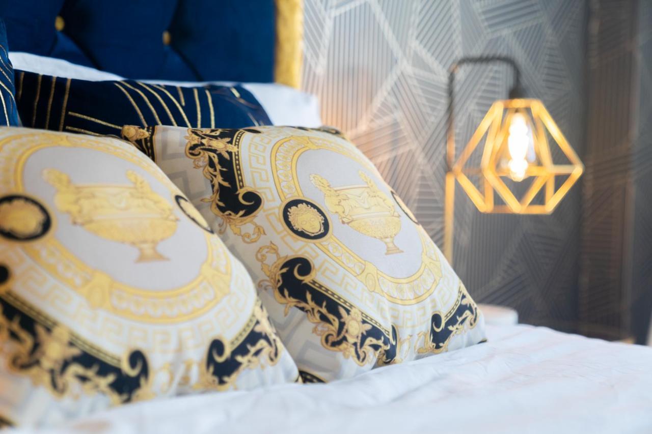 Maevela Apartments - Ultra Lavish Luxury 2 Bed Apartment City Centre - With Balcony - Free Secure Parking - Ps4 & Smart Tv'S Birmingham Eksteriør billede